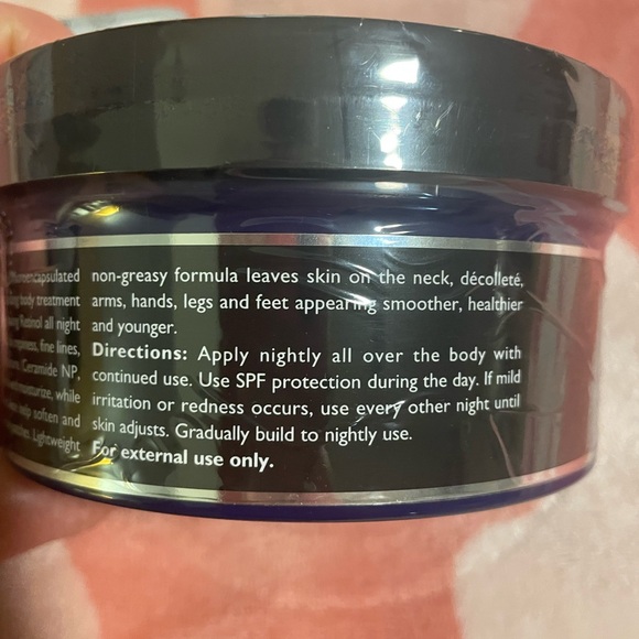 Peter Thomas Roth Retinol Fusion PM Body Moisturizing Treatment- Mega Size 16 Oz - Picture 5 of 7